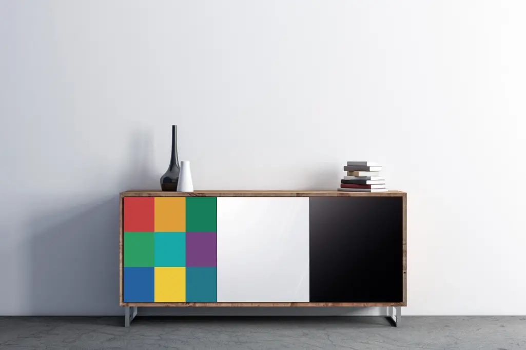 Colourful sideboard in front of a white wall