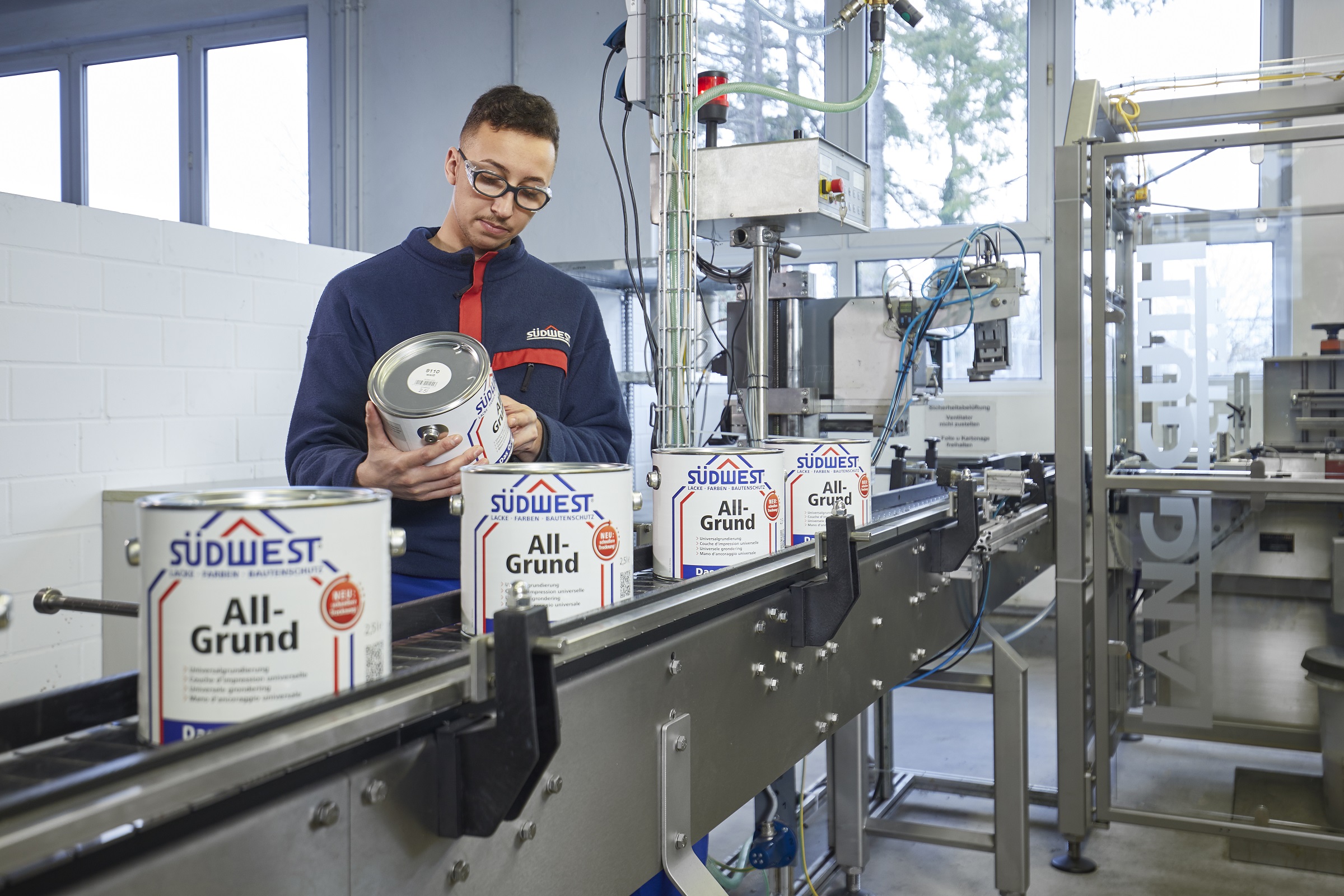 Bastian Diebold, Maschinen- und Anlagenführer bei SÜDWEST