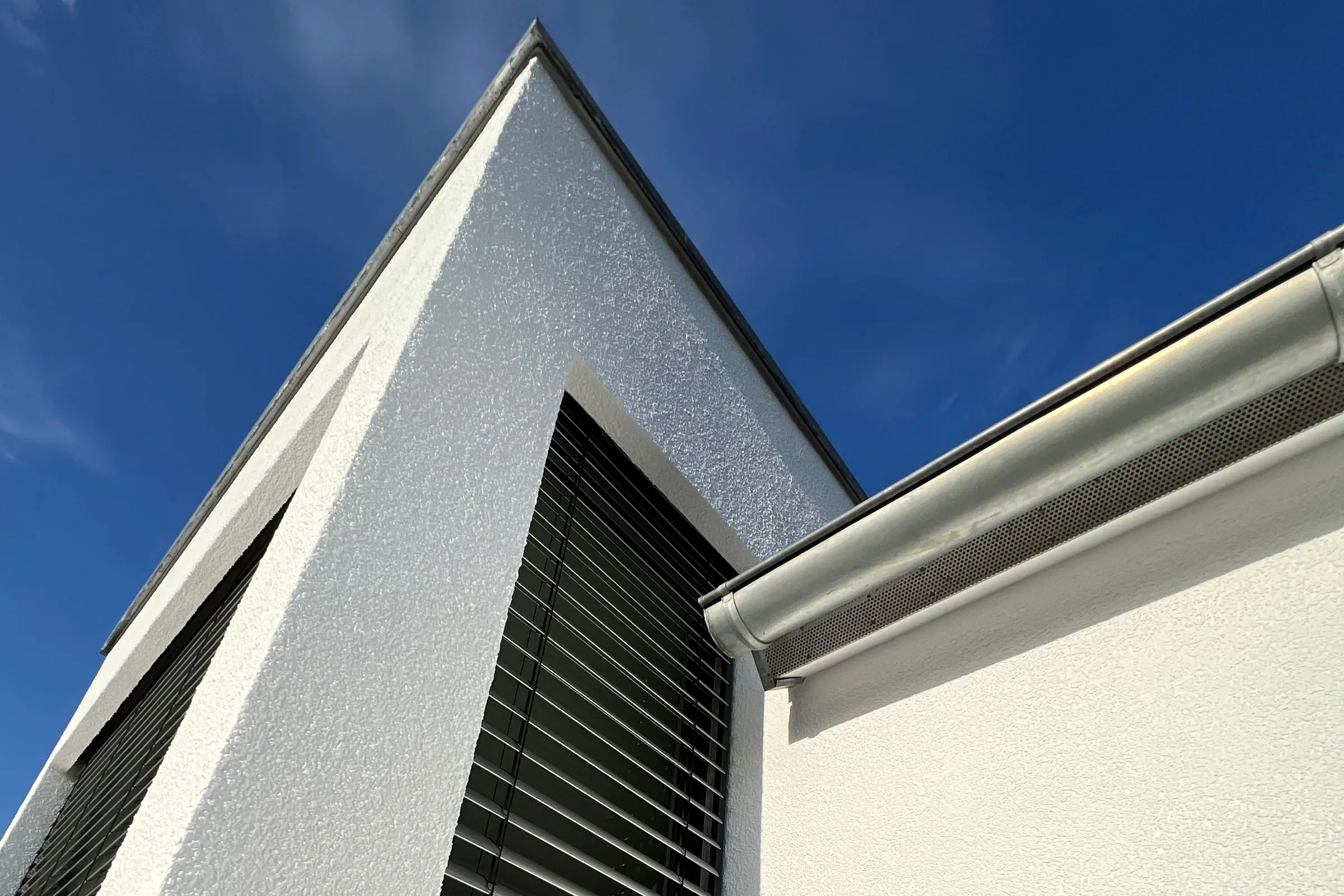 suedwest_drytec_fassade_einfamilienhaus_schoenhoefer_2400x16001