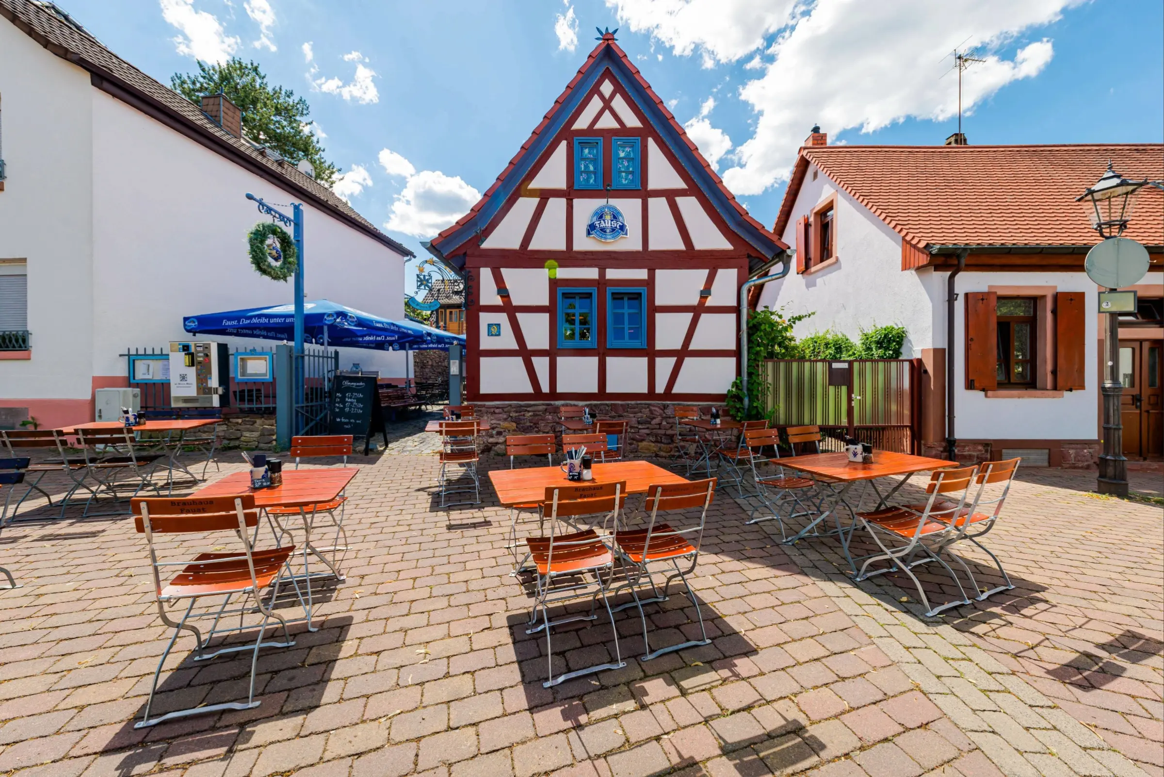 Restaurant Außenansicht, Fackwerkhaus